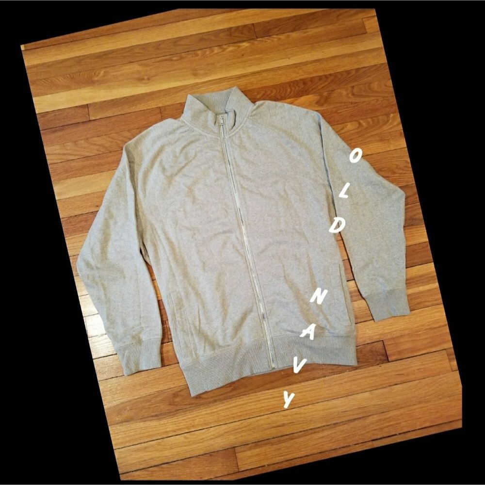OLD NAVY SWEATER